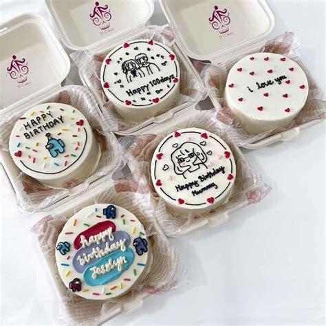 bento cake remedio  Though the concept of bento originally comes from Japan, where a bento box refers to a single serving lunchbox of home-cooked or takeaway food (Hung, 2020), bento cakes actually originated in South Korea
